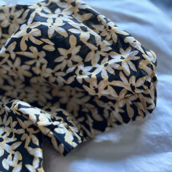 & Other Stories Women’s Yellow Floral Printed Puff Sleeve Crop Top Size Medium - Picture 8 of 8